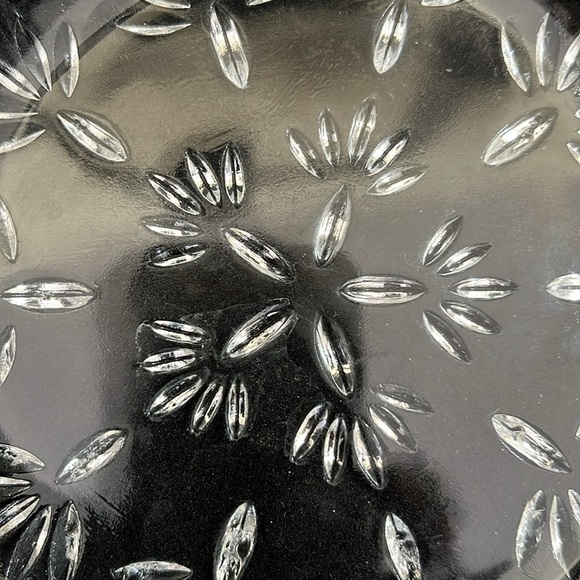 Vintage Glass Bowl - Picture 3 of 4